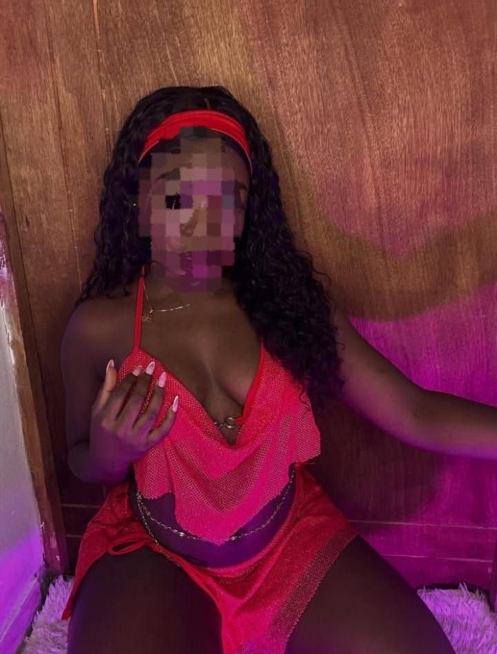 PAMELA, LA COLOMBIANA MAS NALGONA Y FIESTERA 24H