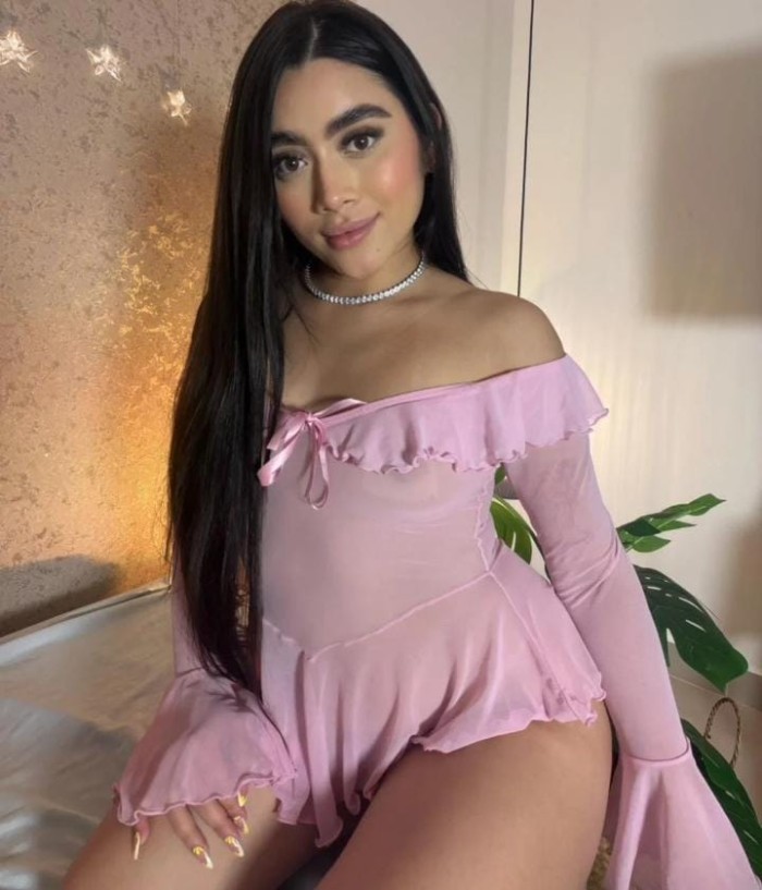 ARDIENTE DISPUESTA A COMPLACERTE SEXO