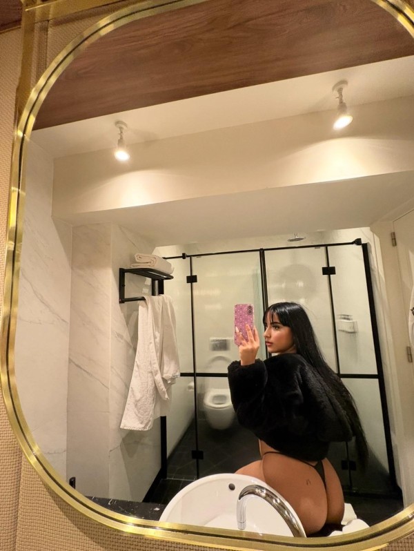 JUEGA CONMIGO Y PIERDETE EN MIS SENSUALES CURVAS