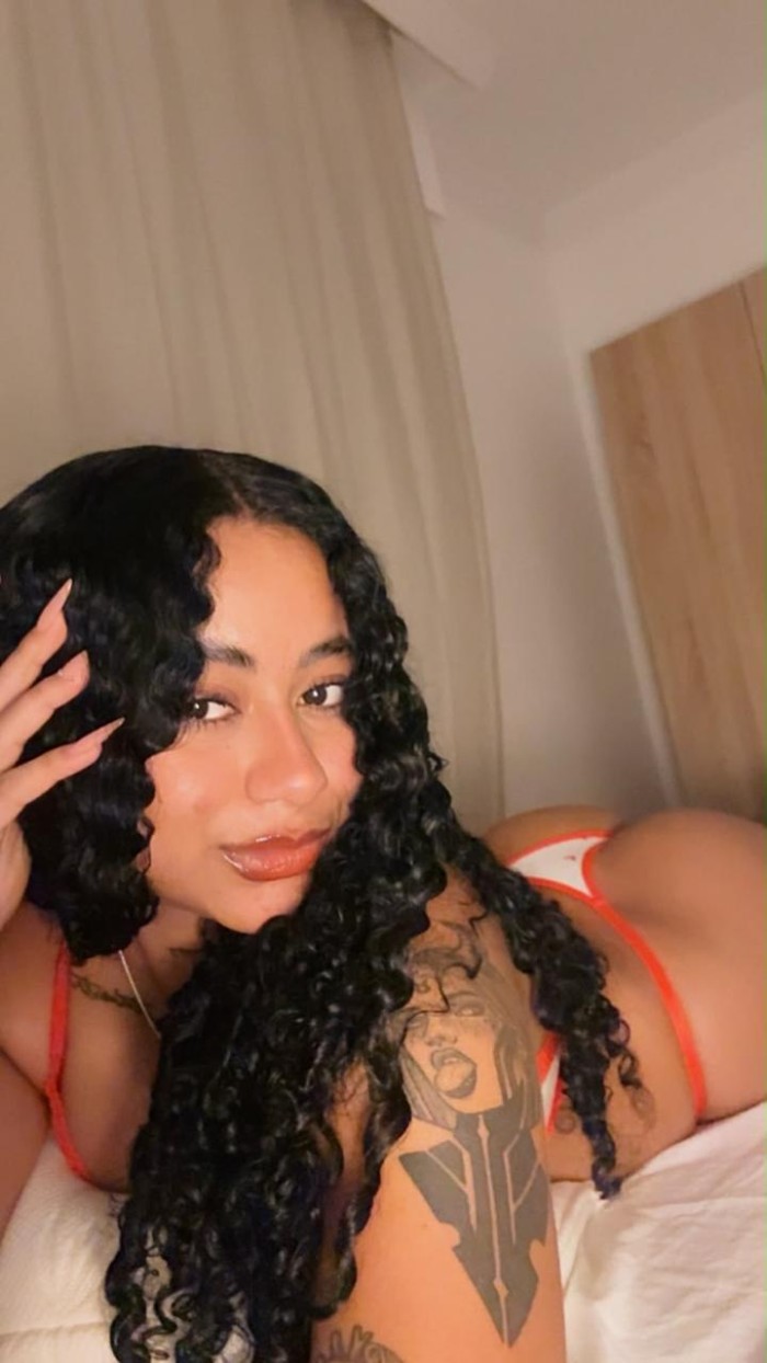 SOY NICOL, COLOMBIANA ARDIENTE Y DISCRETA