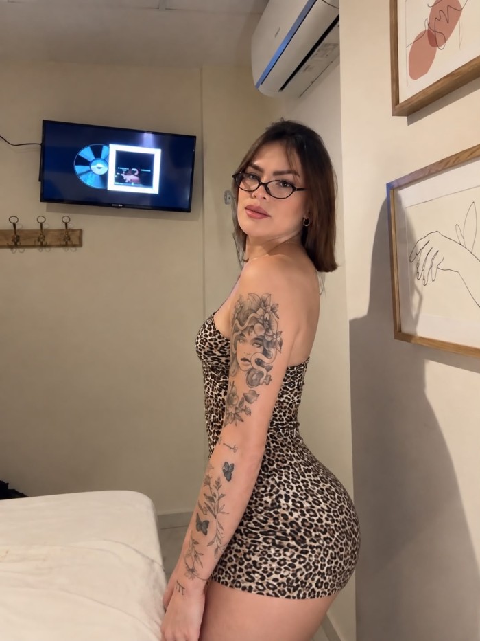 DELICIOSA TRANS CON RICO REAGALITO MUY ARDIENTE