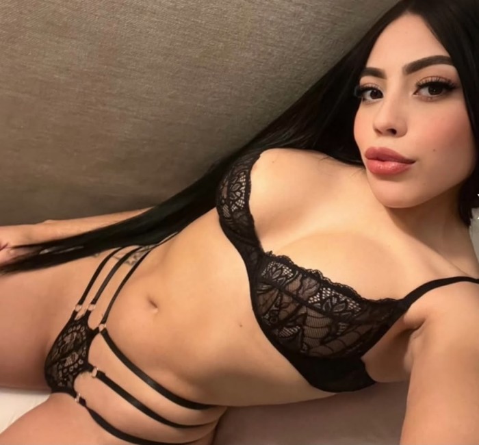 ARDIENTE Y FIESTERA MUY PROVOCATIVA PARA TU ANTOJO