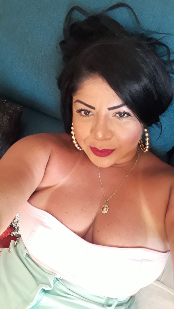 RICAS Y ARDIENTES VEN A DISFRUTAR SEXO FULL