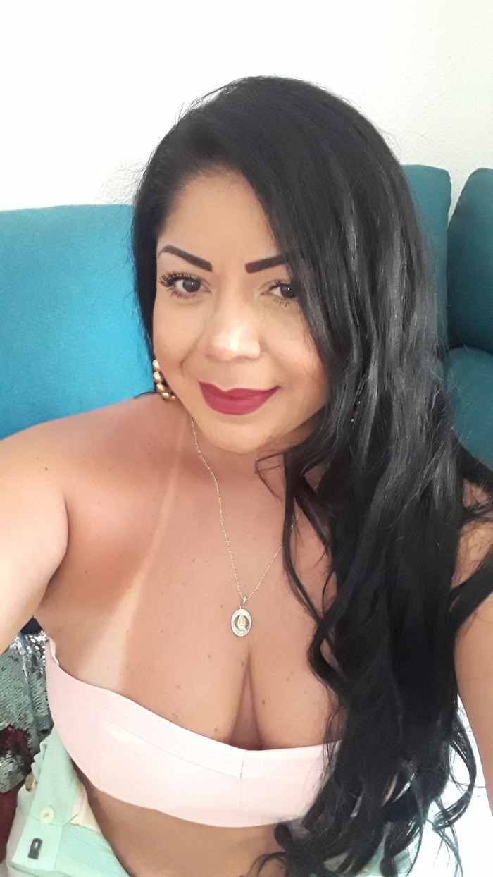 RICAS Y ARDIENTES VEN A DISFRUTAR SEXO FULL