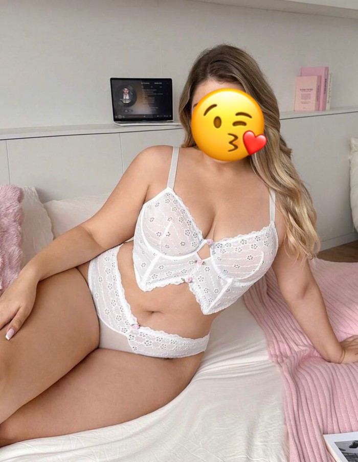 Rubia muy juguetona y fiestera( tarifa mínima 50€)