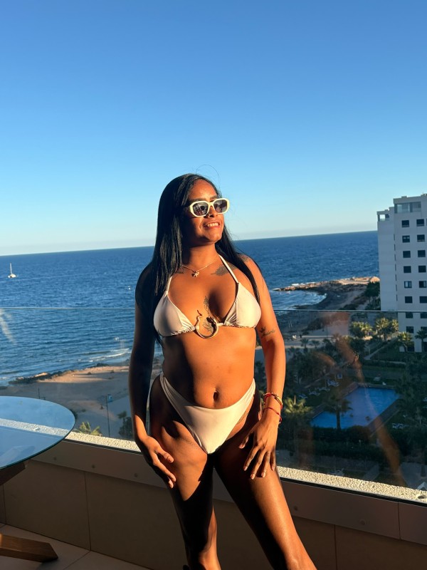 AMIGAS CACHONDAS Y MUY CALIENTES