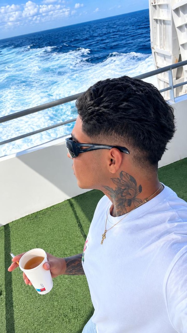 Moreno latino VERSATIL XL COMPLACIENTE