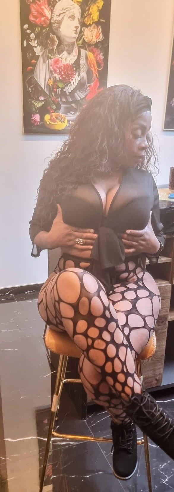 MORENAZA CACHONDA SEXO FIESTERA SIN LIMITE