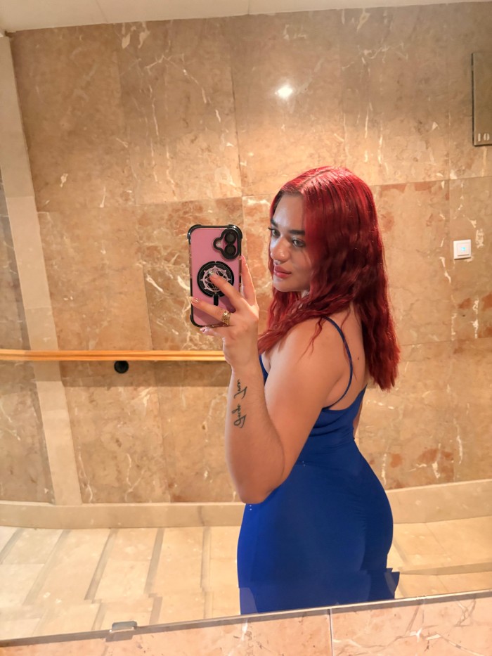 KOQUETA  COLOMBIANA MUY FIESTERA Y DIVERTIDA