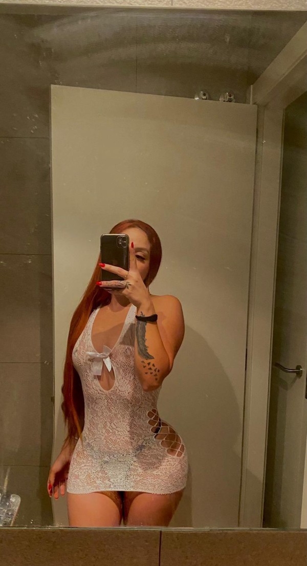 QUIERO SENTIRTE COMPLETO EN MI COÑITO ROSADO
