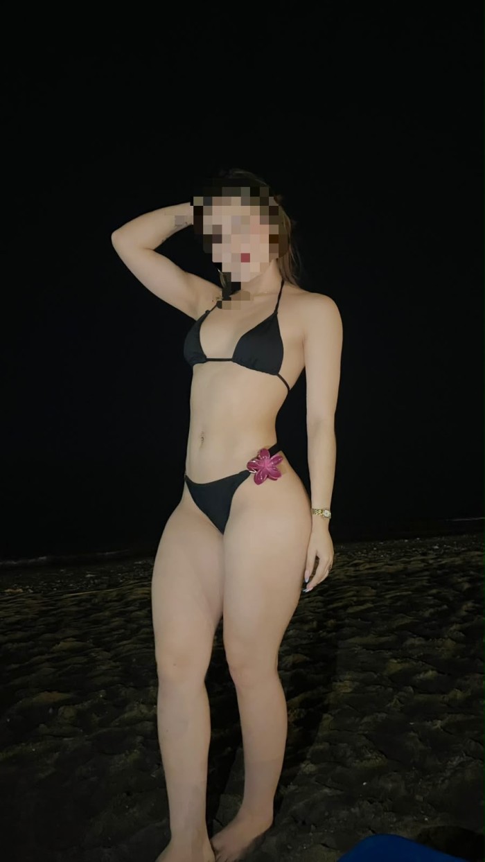 Sol hermosa jovencita