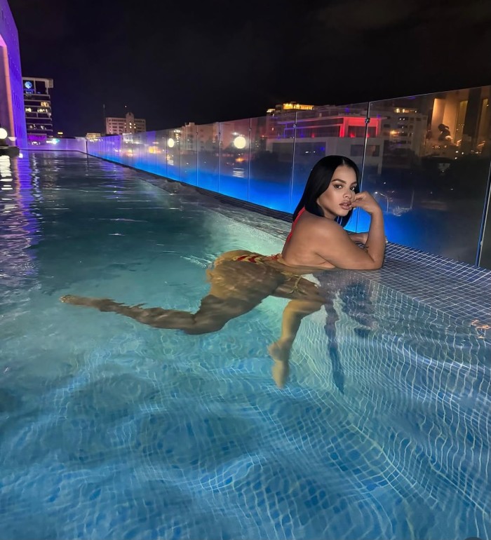CULONA DELICIOSA ADICTA AL SEXO INTENSO FIESTERA