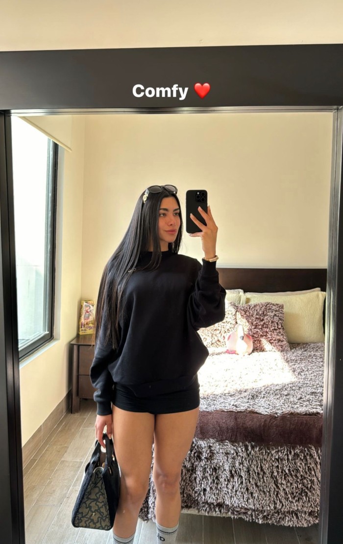 JOVENCITA CAÑERA 24/7 SOLITA EN CASA FIESTA SEXO X