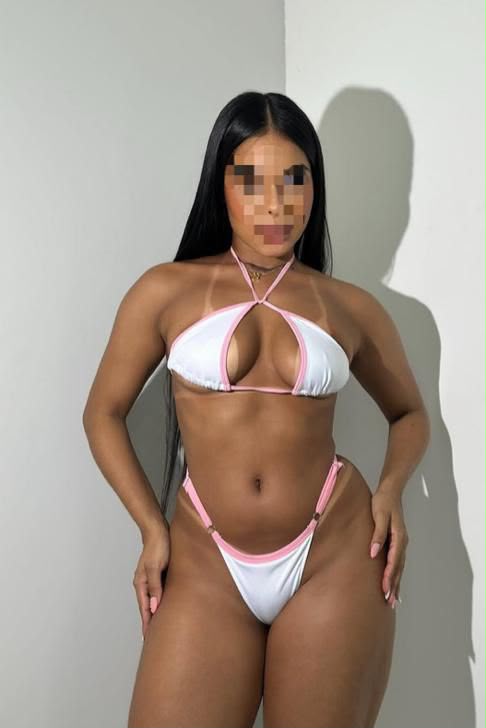 EN SALT  MORENAZA SIN LIMITES  PARA EL SEXO