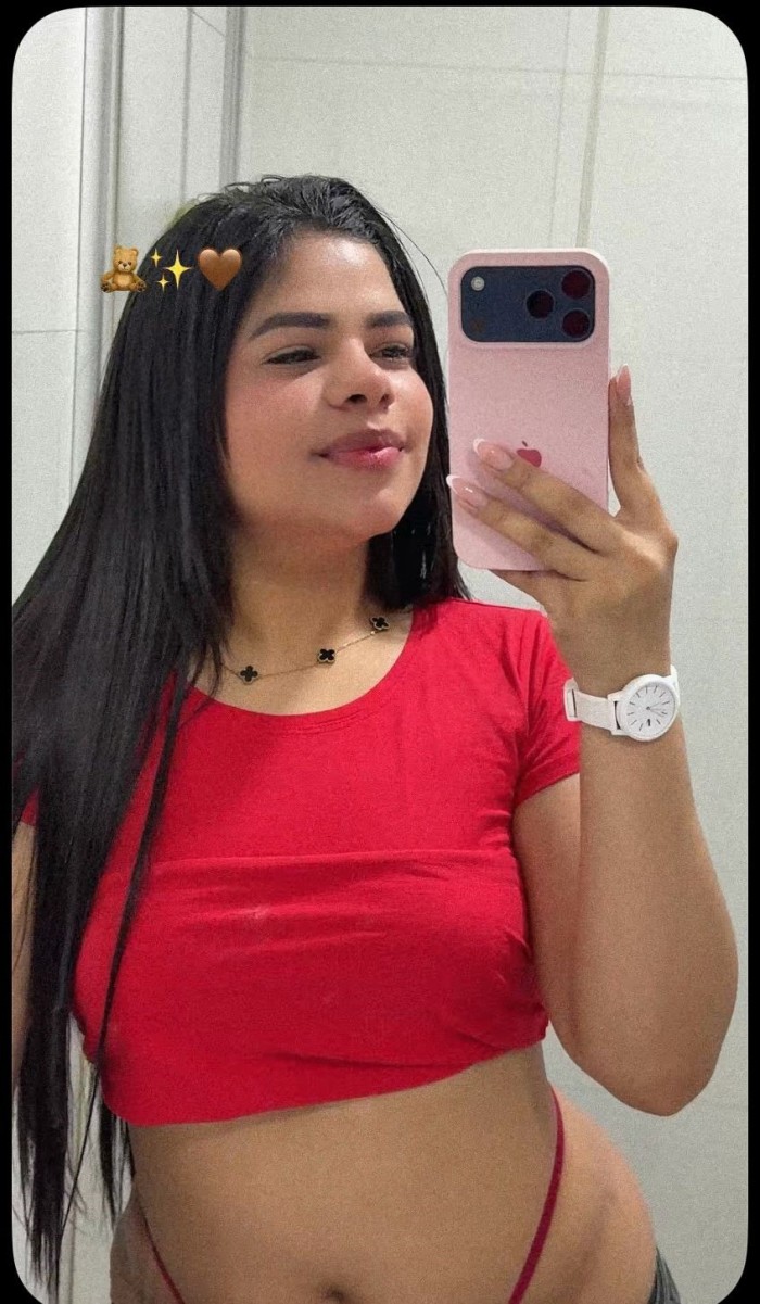 VEN Y LAME TODO MI COÑO MOJADO ESTOY ARDIENTE