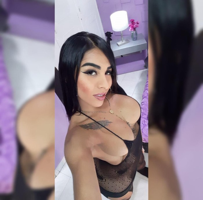 atrevida coqueta liSTA PARA LA ACCION