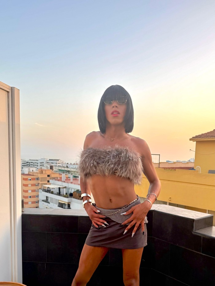 JOVEN trans super caliente y morbosa con ganas!!!!