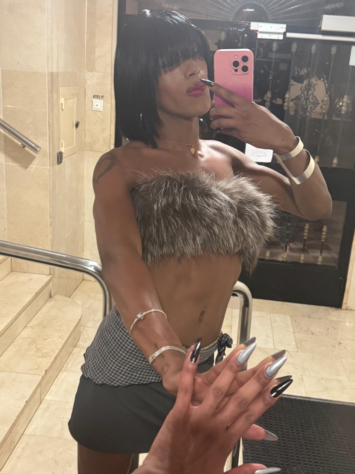 JOVEN trans super caliente y morbosa con ganas!!!!
