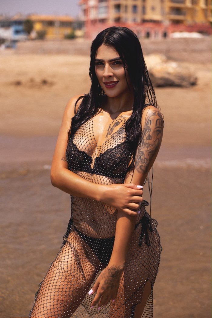 HERMOSA LATINA NUEVA EN FIGUERES