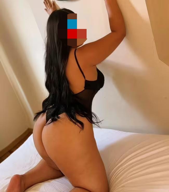 Giorgina Curvy caliente con ganas de marcha