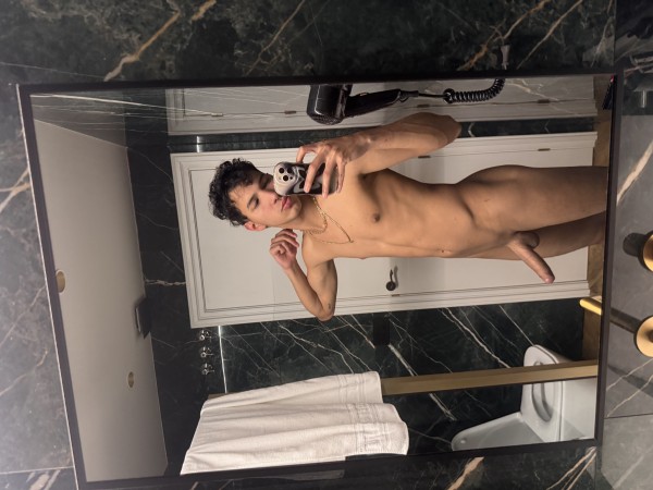 JOVEN LATINO DOTADO 23cm en tu ciudad