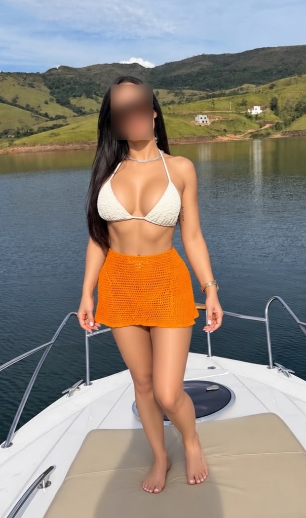Isabella brasileña morena súper cuerpo