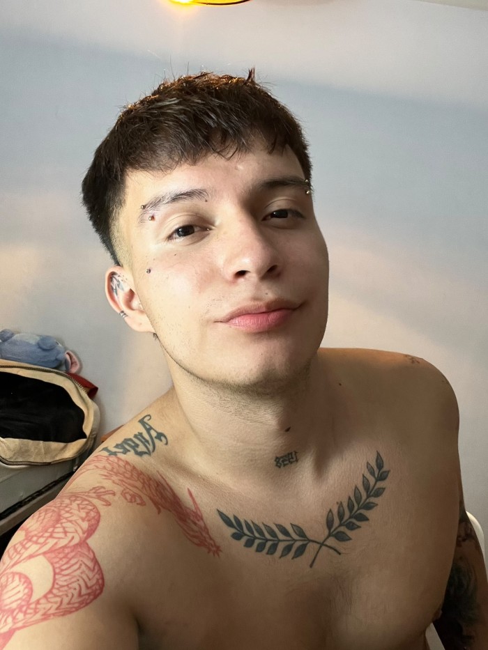 Soy un chico colombiano muy guarro