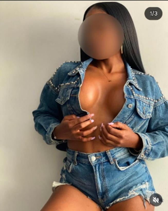 QUIERO SENTIR TU POLLA EN MI CULO Y EN MIS TETAS