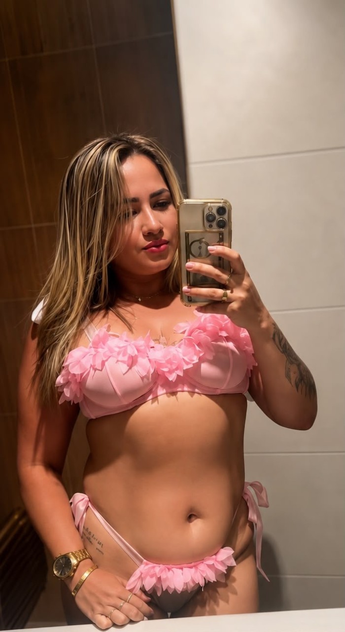 LAURA BRASILEÑA