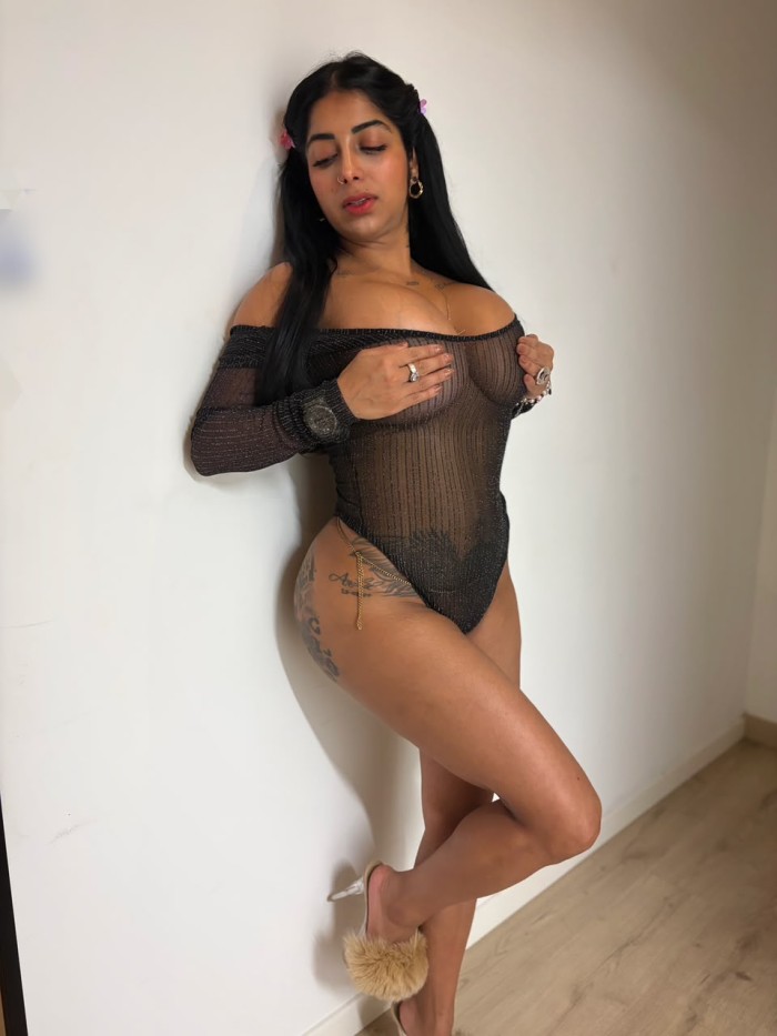 COMPLACEME MUCHO CON TU RICO POLLON