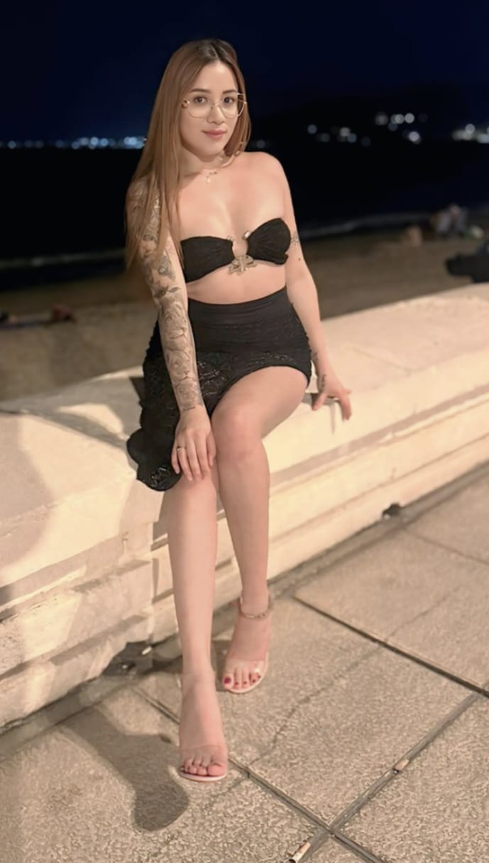 ENCANTADORA VIOLETA EN VALENCIA