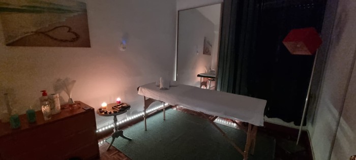 MASAJISTA Y ESCORT PROFESIONAL TITULADO
