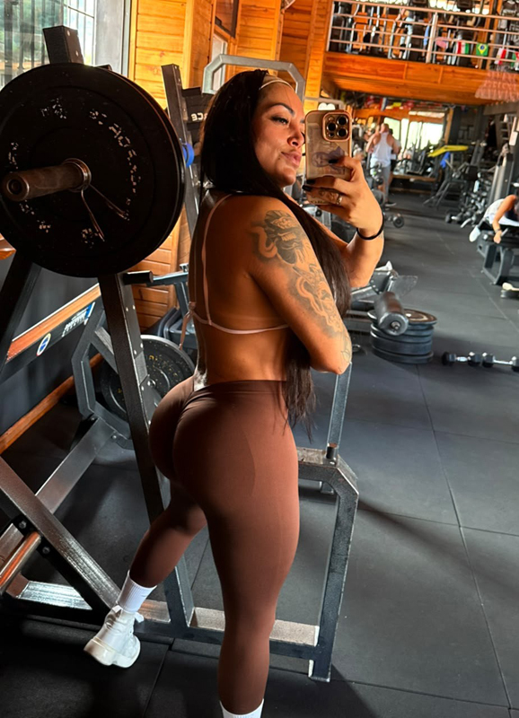 SOY LA DIOSA QUE TE ABRE EL PARAISO