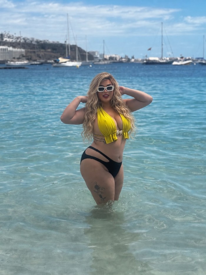 ARDIENTE CACHONDA SENSUAL DESEOSA DE SEXO