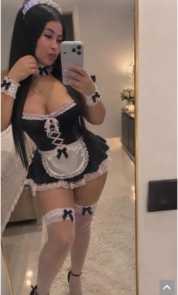 Preciosa masajista sexy y caliente