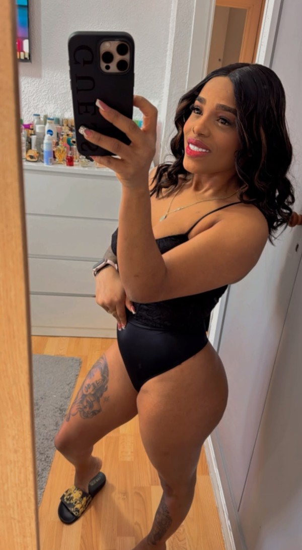 JOVEN ACOMPAÑANTE DOMINICANA DE LUJO ESPECTACULAR