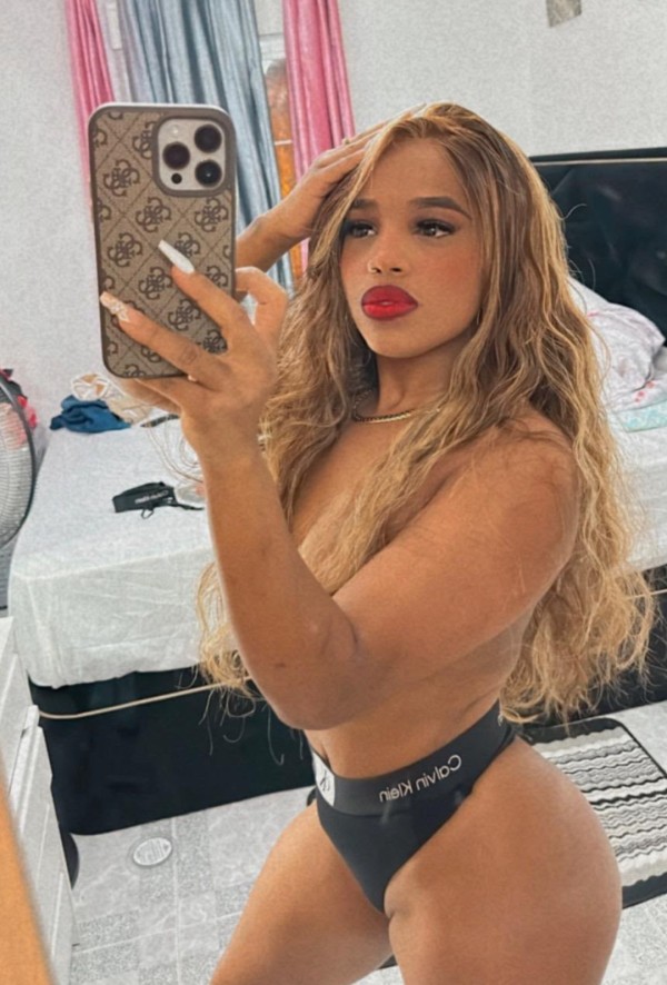 JOVEN ACOMPAÑANTE DOMINICANA DE LUJO ESPECTACULAR