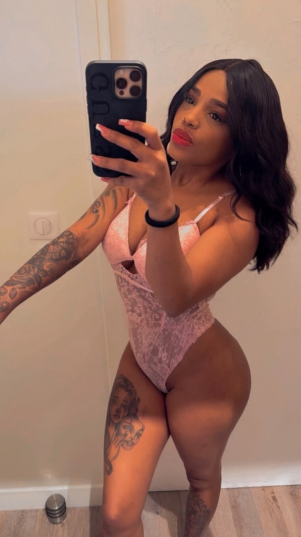 JOVEN ACOMPAÑANTE DOMINICANA DE LUJO ESPECTACULAR