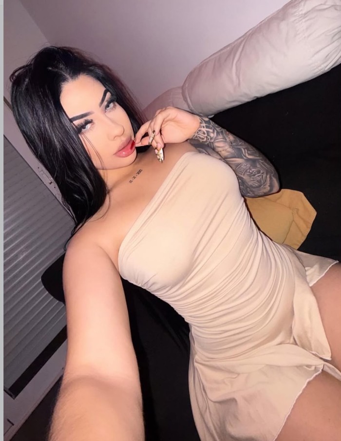 ¡¡¡NOVEDAD!!!Latina exotica universitaria