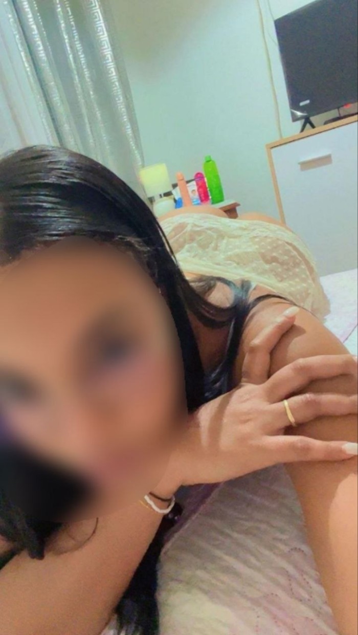 VENEZOLANA , NALGONA FIESTERA CON GANAS DE SEXO !