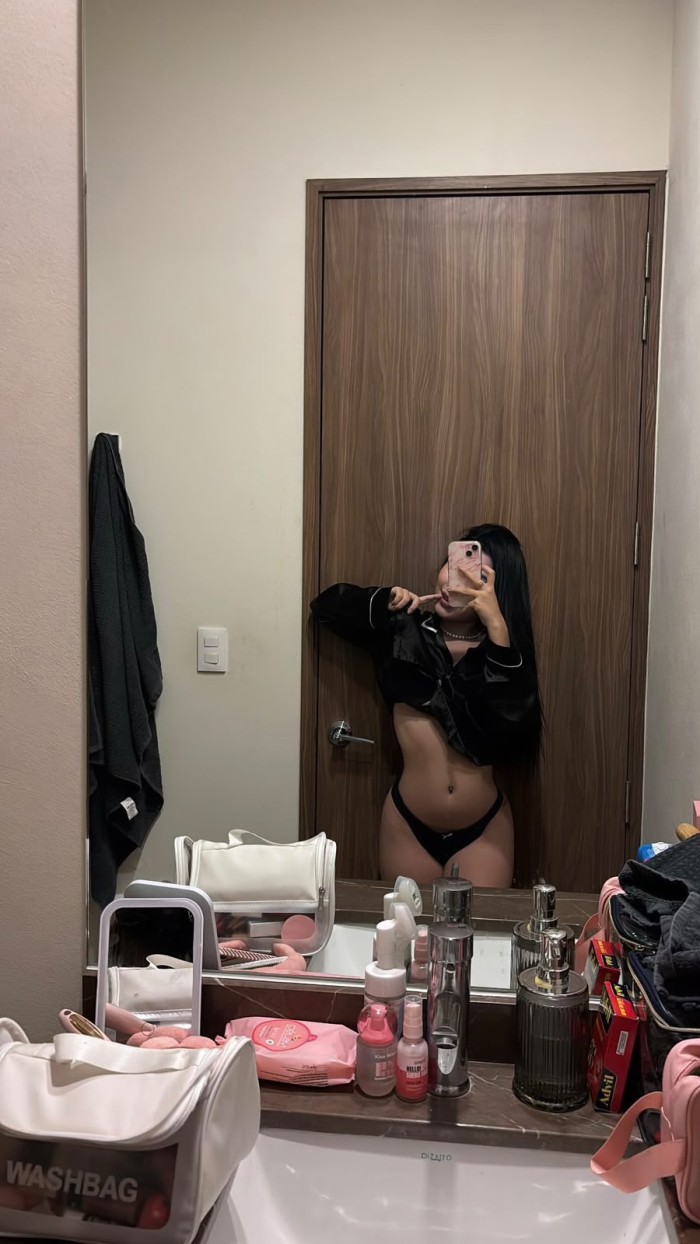ARDIENTE SENSUAL APASIONADA DESEOSA DE SEXO