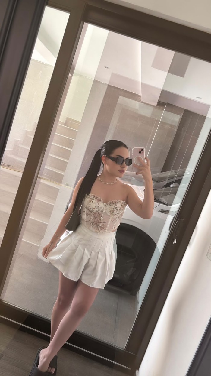 ARDIENTE SENSUAL APASIONADA DESEOSA DE SEXO