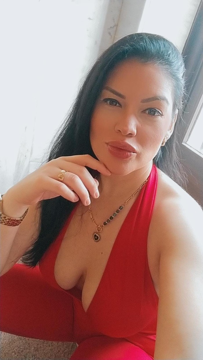 CUBANA FIESTERA ,ATREVIDA EN CACERES LLAMAME