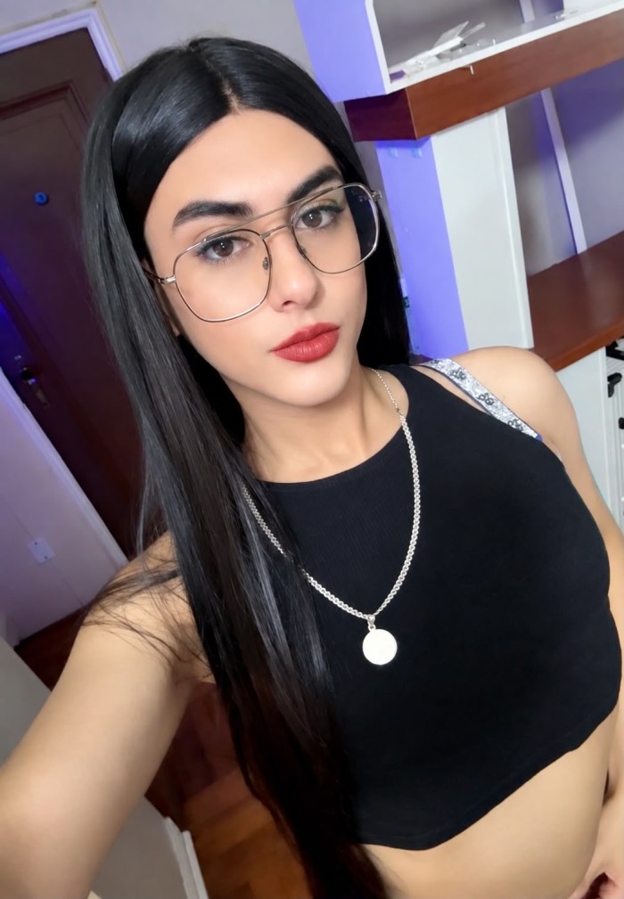 Novedad pollona fiestera