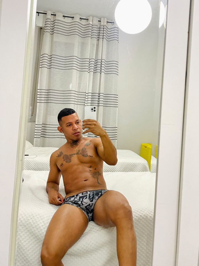 🩶CRISTIAN XL🩶MORENAZO COLOMBIANO POLLON 21CM 24HRS