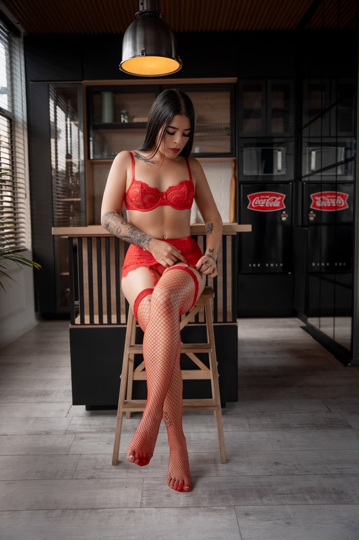 Angela Nueva en la Isla