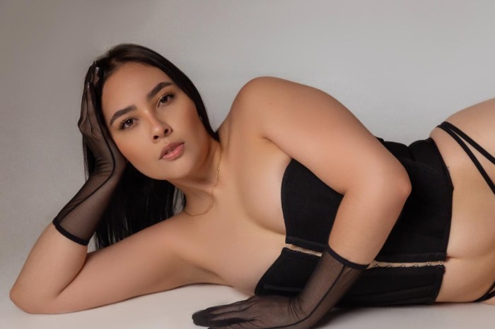 COLOMBIANA CON ESCENCIA UNICA