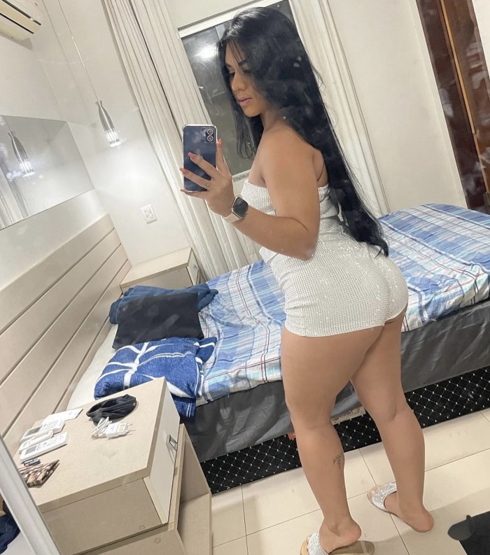 NINFOMANA , CARIÑOSA Y FIESTERA