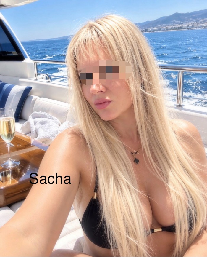 EN ROTA SEXO LUJURIA A TOPE QUIERO QUE ME COMAS