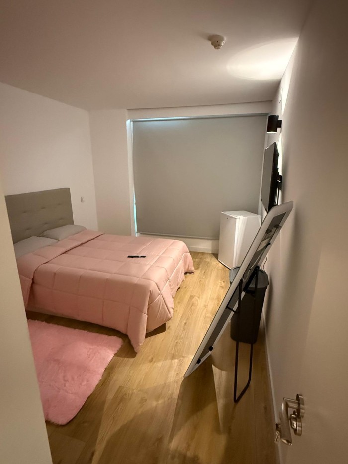 673124189 bellas habitaciones en plaza Castilla